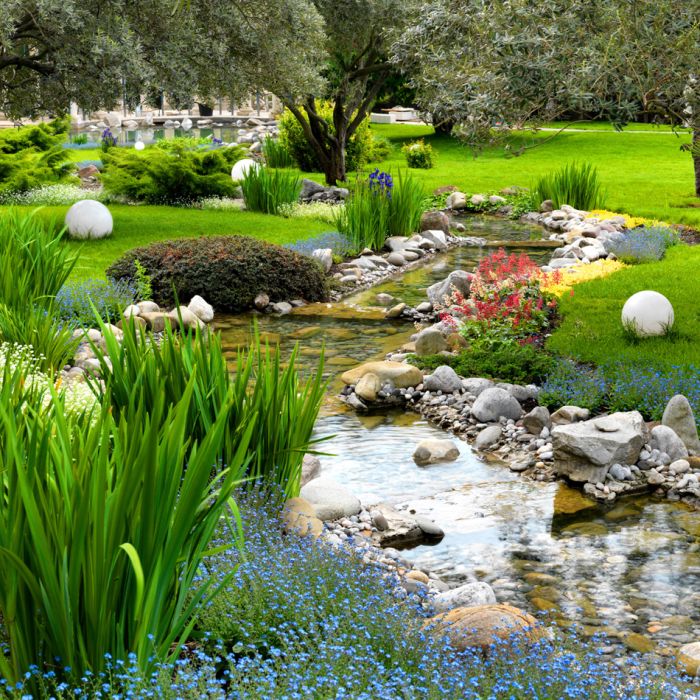 Garden With Pond In Asian Style - ID # 42438525