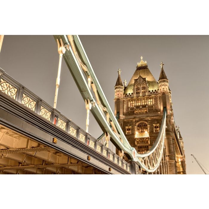 Stunning view of famous Tower Bridge in the evening - ID # 139011980