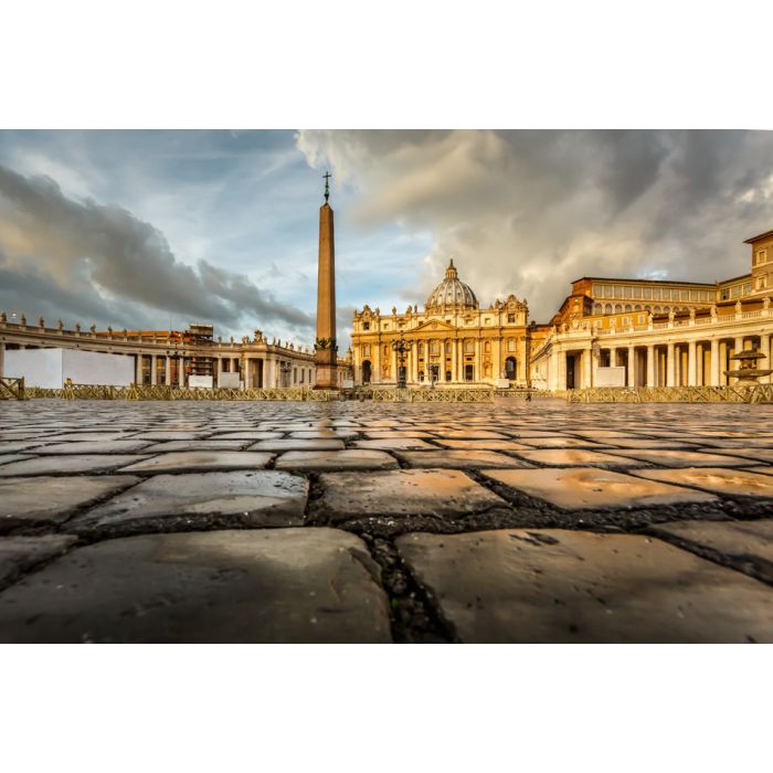 Saint Peter Square And Saint Peter Basilica In The Morning Vatican - ID # 174665492